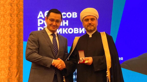 Рушан Аббясов получил Медаль «За заслуги перед узбекским сообществом города Москвы»