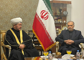 Mufti Sheikh Ravil Gainutdin attends iftar at Iranian Embassy