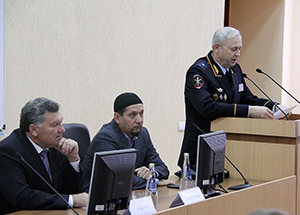 Заместитель Муфтия Саратовской области принял участие во встрече с семьями погибших полицейских