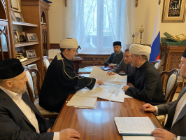 سماحة المفتي يلتقي رئيس الادارة الدينية لمسلمي اقليم بيرم الهام بيبارسوف 