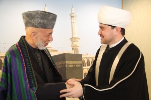 عباسوف يلتقي رئيس أفغانستان السابق كرزاي
