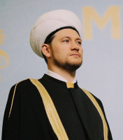 Commentary by Damir Mukhetdinov, First Deputy Chairman of the RBM, on the ban on elements of religious dress in schools in the Vladimir region