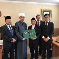 В Москве подписан меморандум между Советом муфтиев России и Исламским университетом имени Султана Шарифа Али 