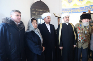 В память о героях-панфиловцах: мусульмане России, Кыргызстана и Казахстана открыли мемориал в �