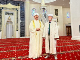 Mufti Sheikh Ravil Gainutdin visited the Cathedral Mosque of Crimea