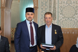 Директор Института Исламской цивилизации Кямилев Саид Хайбуллович награжден Орденом Почета "Аль-Фахр" 