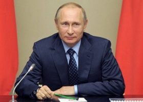 سماحة المفتي يتلقى تهنئة من الرئيس فلاديمير بوتين بمناسبة العيد الوطني لروسيا 