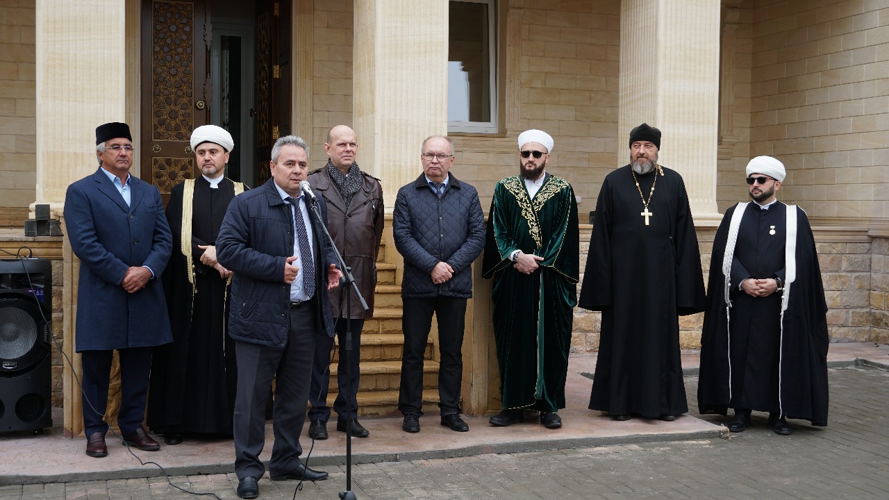 В Костроме торжественно открылся духовно-просветительский центр при  Мемориальной мечети