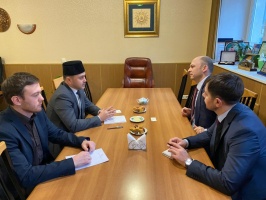 عباسوف يلتقي مستشار السفارة التركية بموسكو