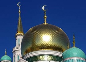 На пятничном намазе в Московской Соборной мечети принял участие губернатор Антальи господин Мунир Каралоглу