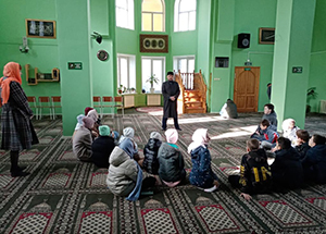 В Соборной мечети Красноярска состоялись лекции и экскурсии для студентов и школьников