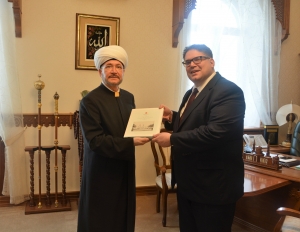 Муфтий Шейх Равиль Гайнутдин встретился с Временным поверенным в делах Посольства Турции в Москве