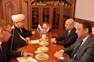 سماحة المفتي يستقبل سعادة سفير جمهورية العراق بموسكو