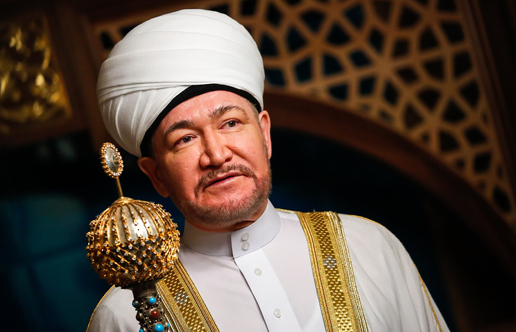 Муфтий Шейх Равиль Гайнутдин поздравляет с Днём официального принятия Волжской Булгарией религии Ислам 
