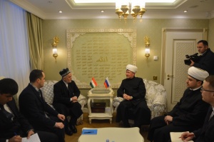 سماحة المفتي يستقبل رئيس مجلس العلماء في طاجيكستان 