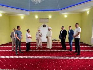 Муфтий Шейх Равиль Гайнутдин посетил единоверцев в Калиновке (Республика Крым)