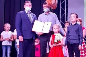 ДУМ Тюменской области в День семьи наградило семью мусульманского общественника