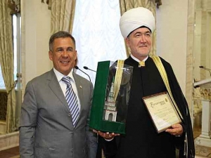 Муфтий Шейх Равиль Гайнутдин поздравил Президента Республики Татарстан Р.Н.Минниханова с днем рождения