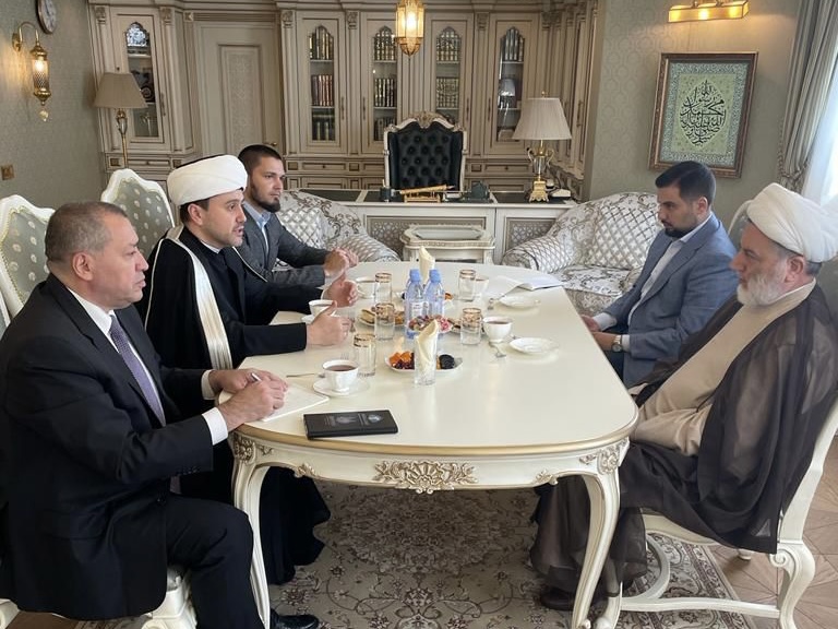 Сотрудничество между мусульманами России и Ирака обсудили в Московской Соборной мечети