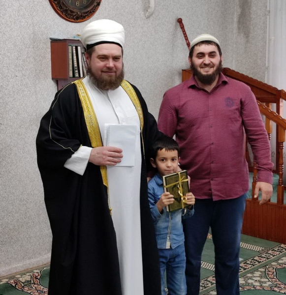 В вольской мечети завершились курсы ДУМСО для детей