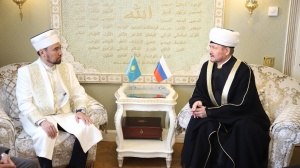 سماحة المفتي يستقبل فضيلة المفتي العام لجمهورية كازاخستان