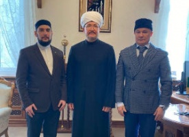 سماحة المفتي يجتمع بممثل الإدارة الدينية لمسلمي روسيا في إقليم الشرق الأقصى 