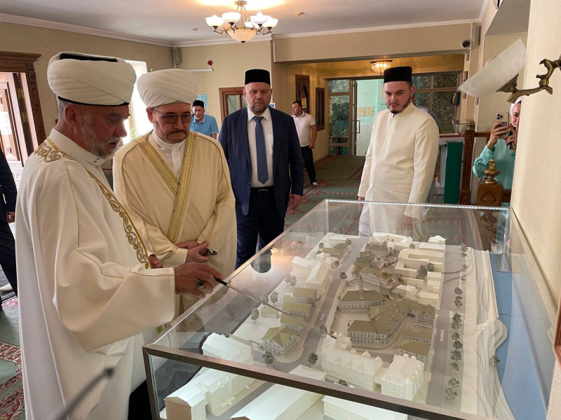 Визит Муфтия Шейха Равиля Гайнутдина в Казанскую соборную мечеть «Аль-Марджани»