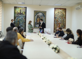 البروفسور محي الدينوف يلتقي رئيس جامعة أذربيجان الحكومية للثقافة والفنون