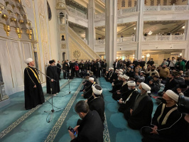 الرئيس الإيراني السيد إبراهيم رئيسي يزور المسجد الجامع بموسكو ويخاطب مسلمي روسيا 