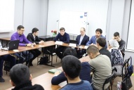 Мероприятия в честь Пророка Мухаммада (мир ему и благословение) сопровождают весь месяц Раббиуль авваль.
