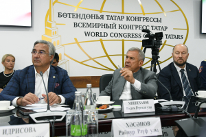 Минниханов призвал опираться на мечети, чтобы сохранить татарскую идентичность: «Иначе мы не можем»