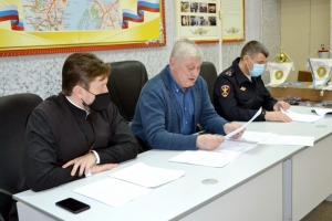 Зампред ДУМСО принял участие в заседании Общественного совета при УМВД