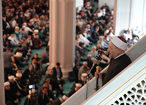  Джума намаз. Пятничную молитву в Московской Соборной мечети провел Верховный муфтий Египта Шауки Аллям