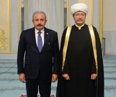 سماحة المفتي يستقبل رئيس الجمعية الوطنية التركية الكبرى 