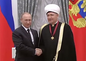 سماحة المفتي يهنىء الرئيس بوتين بالعيد الوطني 