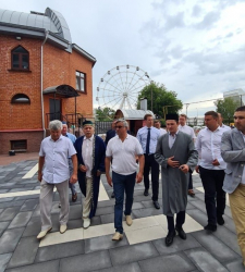 Глава Милли шура Василь Шайхразиев посетил Нижегородскую Соборную мечеть