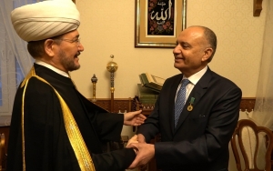 Муфтий Шейх Равиль Гайнутдин  встретился с Министром по делам печати и информации Иорданского Хашемитского Королевства  Амджадом Адайле
