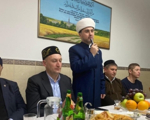 Рушан Аббясов принял участие в ифтаре и провел коллективную молитву в мусульманской общине городского округа Мытищи