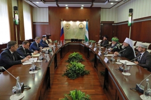 Глава Башкортостана Радий Хабиров встретился с духовными лидерами традиционных конфессий республики