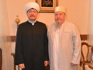 Муфтий Шейх Равиль Гайнутдин встретился с председателем Исторической мечети г. Новосибирска