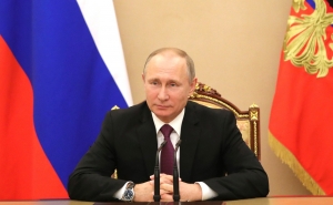 Президент Российской Федерации Владимир Владимирович Путин поздравляет с праздником Курбан-Байрам