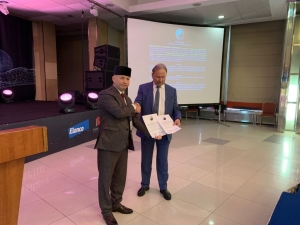 Руководитель МЦСиС «Халяль»  Айдар Газизов выступил с докладом на тему: «Сертификация по стандарту Халяль» на Международном Форуме