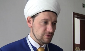  Ислам − внутренне плюралистичная духовная традиция  Доклад первого заместителя председателя ДУМ РФ Дамира Мухетдинова на Международном форуме по сближению мазхабов