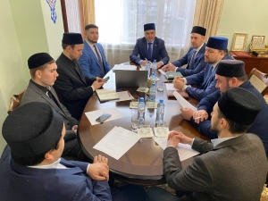 В Мусульманском центре «Рахман» в Подольске состоялось заседание Аппарата и Президиума Духовного управления мусульман Московской области
