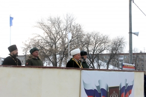 Мансур хазрат Хусяинов принял участие в присяге военнослужащих Внутренних войск МВД России в Дзержинске