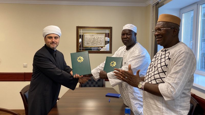 Muslims of Russia and Burkina Faso sign a cooperation agreement