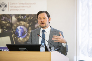 الدكتور ضمير محي الدينوف يدافع عن أول أطروحة دكتوراه في العلوم الإسلامية بروسيا 