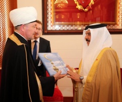 سماحة المفتي يتلقى برقية شكر من حضرة صاحب الجلالة الملك حمد بن عيسى آل خليفة