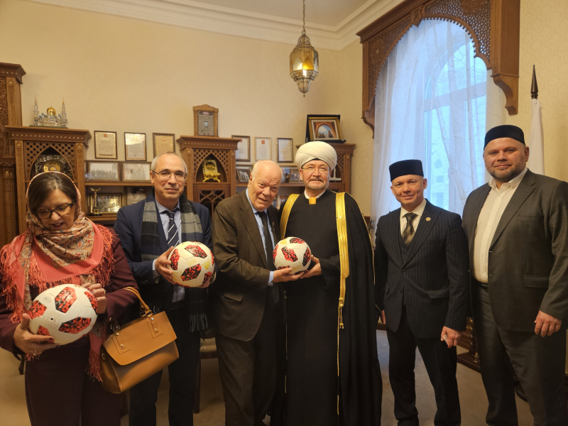 Бизнес-делегация Марокко у Муфтия Равиля Гайнутдина: сотрудничество в сфере халяль и чемпионат мира по футболу 