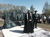 A monument to WWII Muslim soldiers